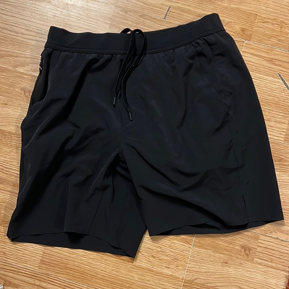 Ten Thousand interval short with lining. Black.